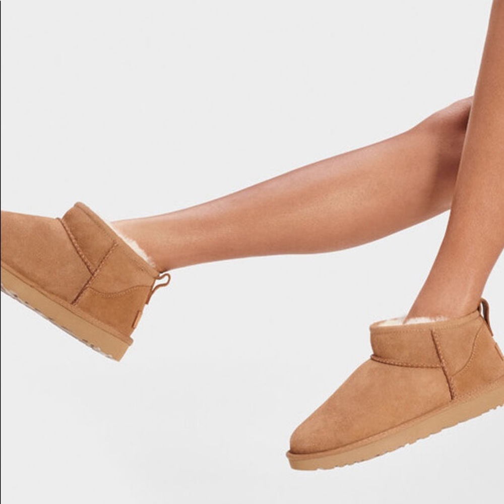 UGG Classic Ultra Mini Chestnut Women’s Size 9